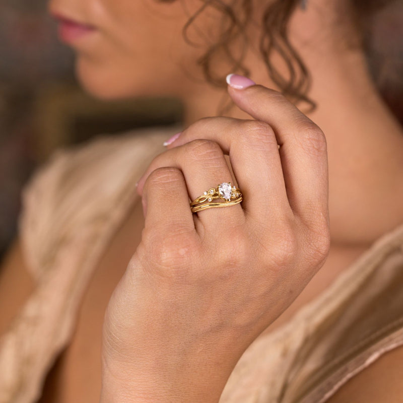 solid-gold-contour-band-miligrain-accents-the-alouette-rustic-and-main