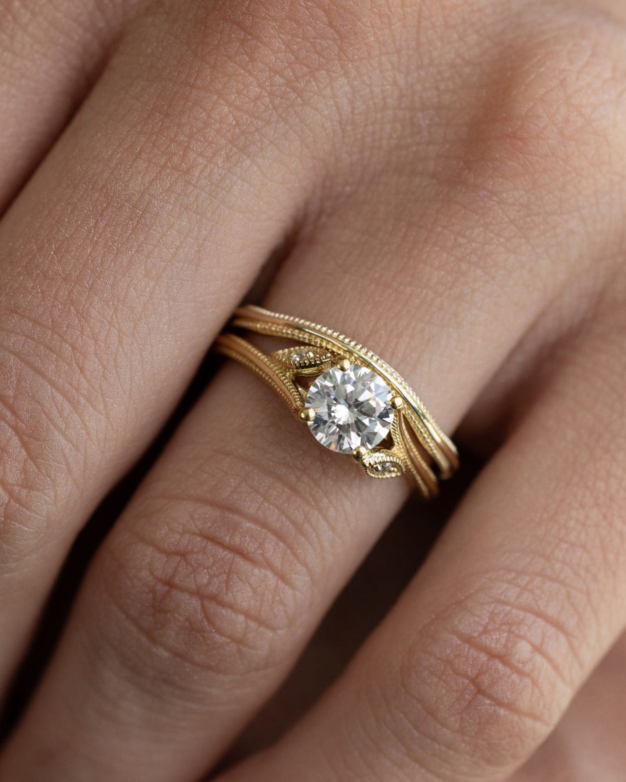 the-alouette-solid-gold-contour-wedding-band-with-milgrain-accents