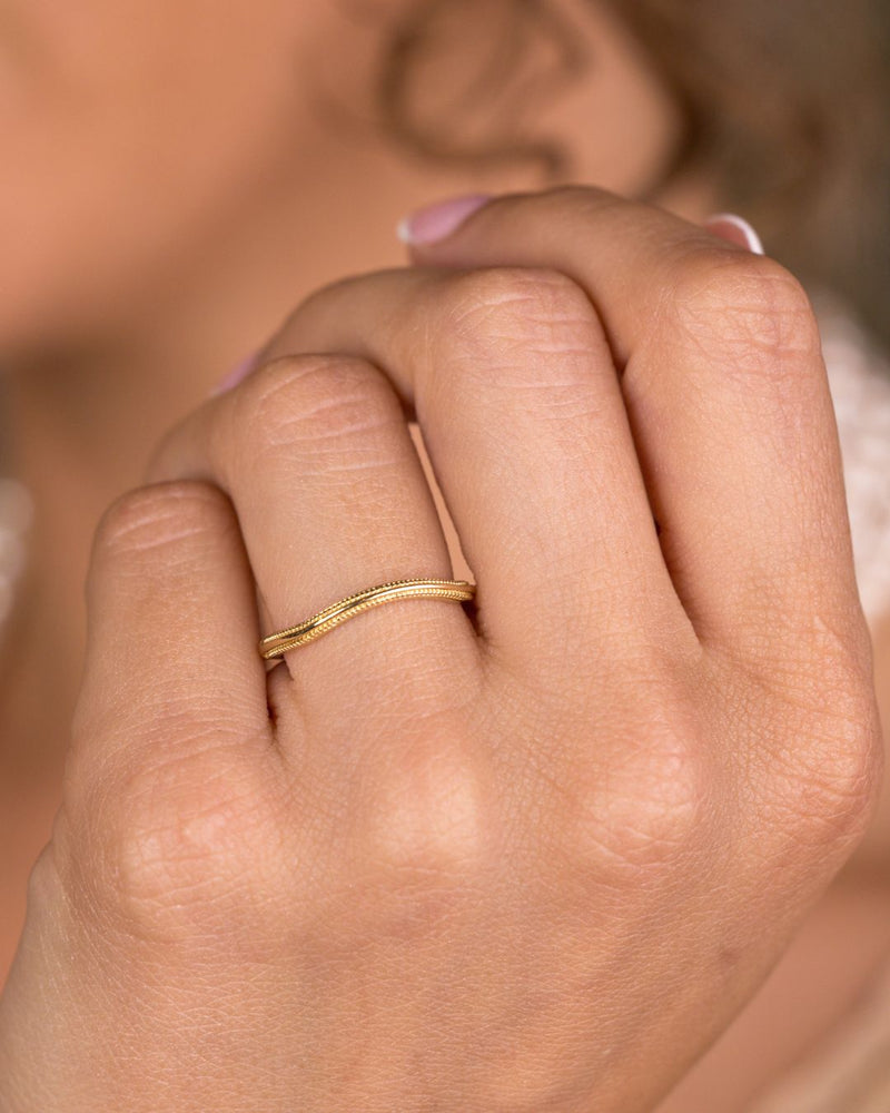 Vintage Solid Gold Contour Band with Milgrain