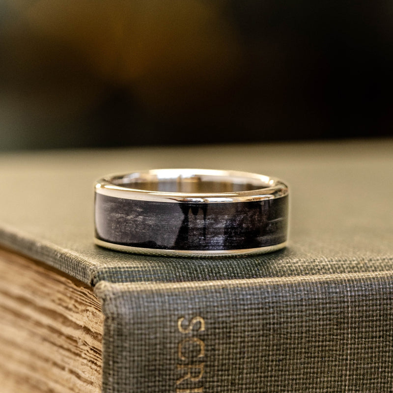 The Speakeasy | Men's Gold Wedding Band with Wide Channel Whiskey Barrel Wood