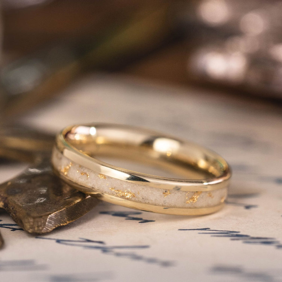 the-alys-womens-gold-sand-gold-flakes-wedding-band