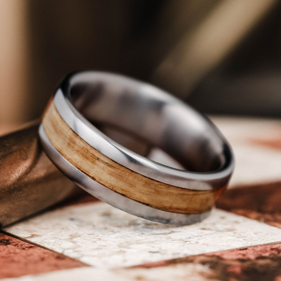 the-angels-share-mens-titanium-wedding-band-with-whiskey-barrel-wood