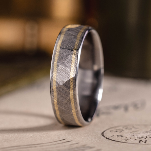 :: Shown in 7mm Wide | Titanium 