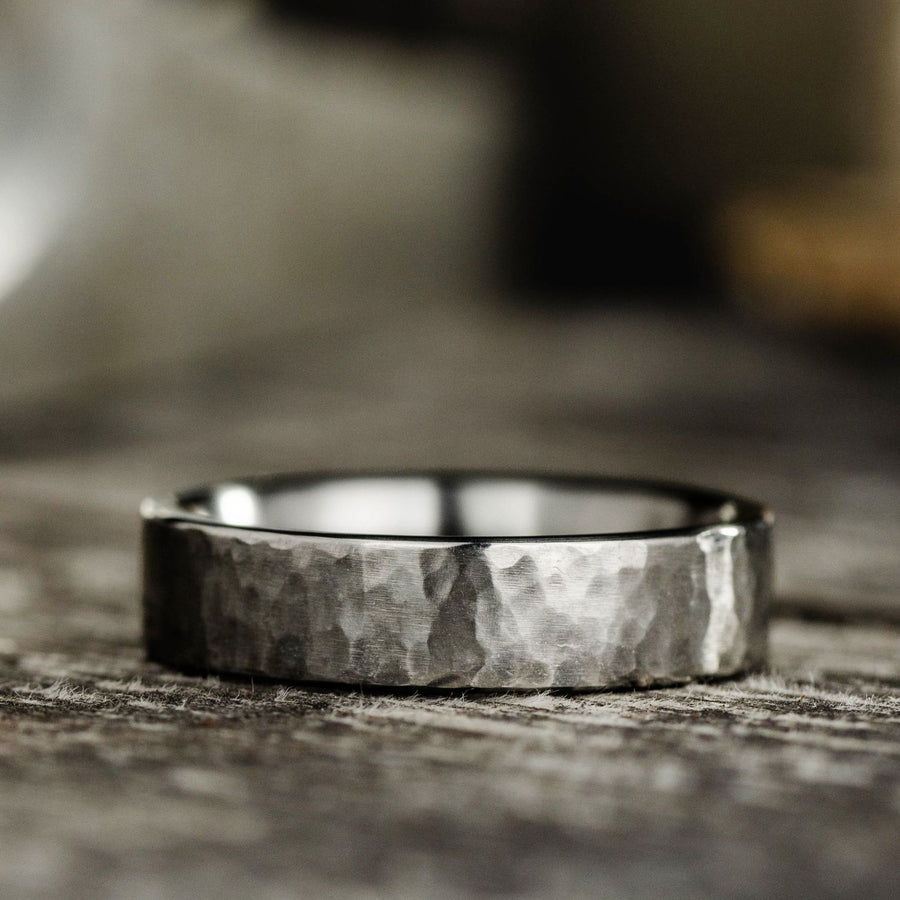 the-arche-6mm-mens-hammered-titanium-wedding-band