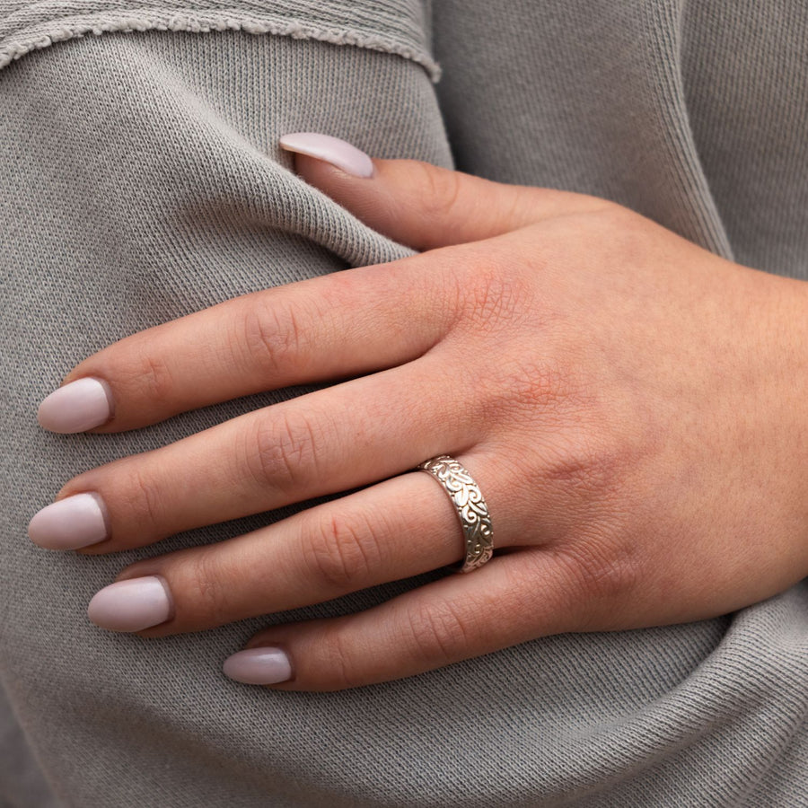 :: Shown in Silver