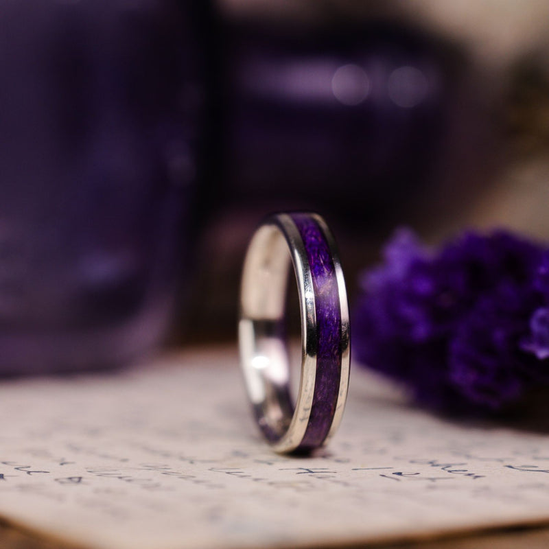 the-cassatt-womans-white-gold-ring-wedding-band-with-sea-lavender-rustic-and-main