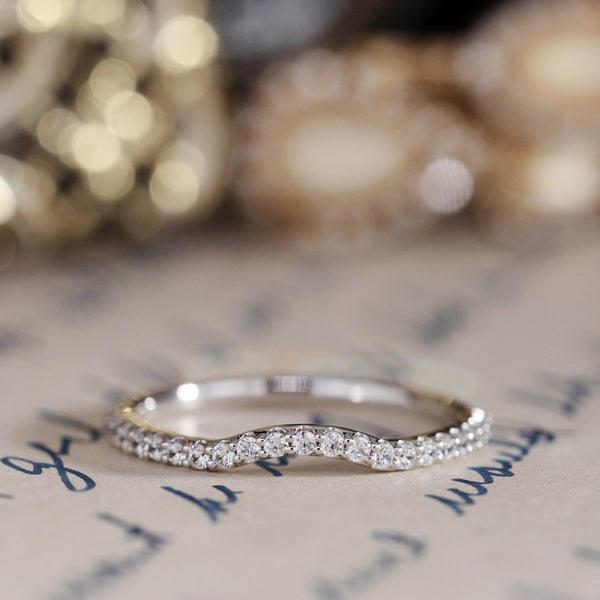 the-emma-diamond-pave-contour-band