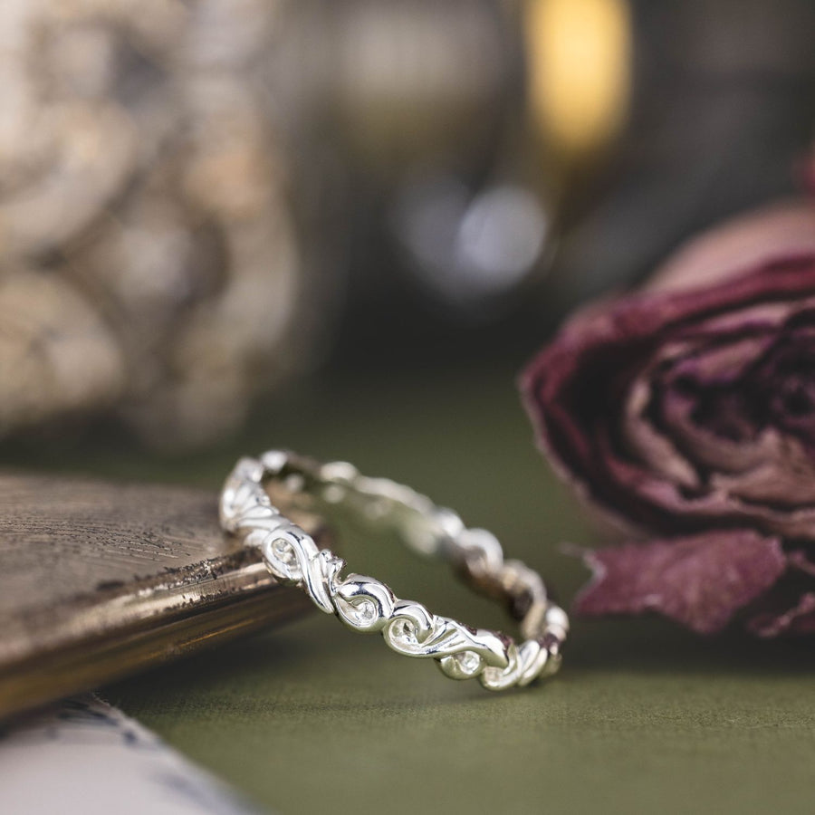 the-fia-solid-gold-floral-stackable-wedding-band