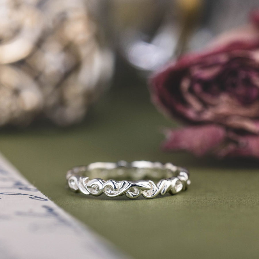 the-fia-solid-gold-floral-stackable-wedding-band