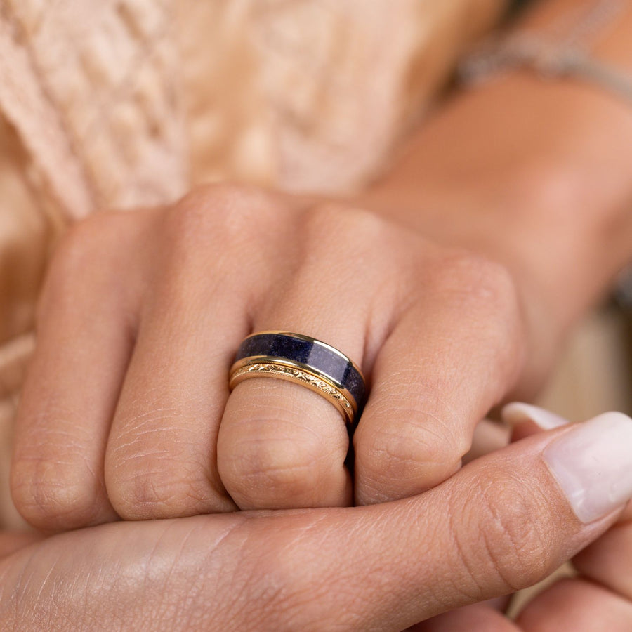 the-fiona-vintage-inspired-solid-gold-stackable-wedding-band-milgrain-accents