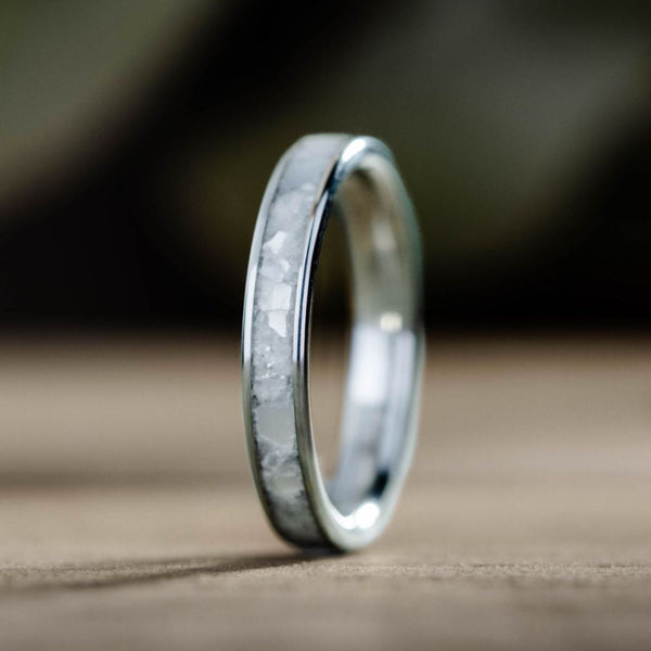 :: Shown in 3mm Wide | White Gold 