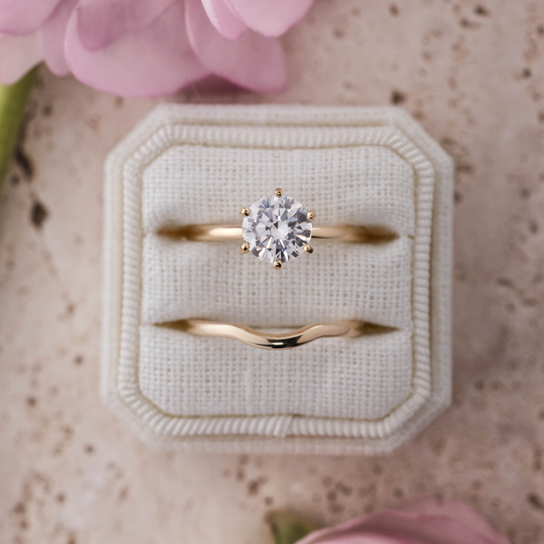 the-goldie-harper-classic-solitaire-round-diamond-bridal-set_1