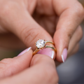 the-goldie-harper-classic-solitaire-round-diamond-bridal-set_4