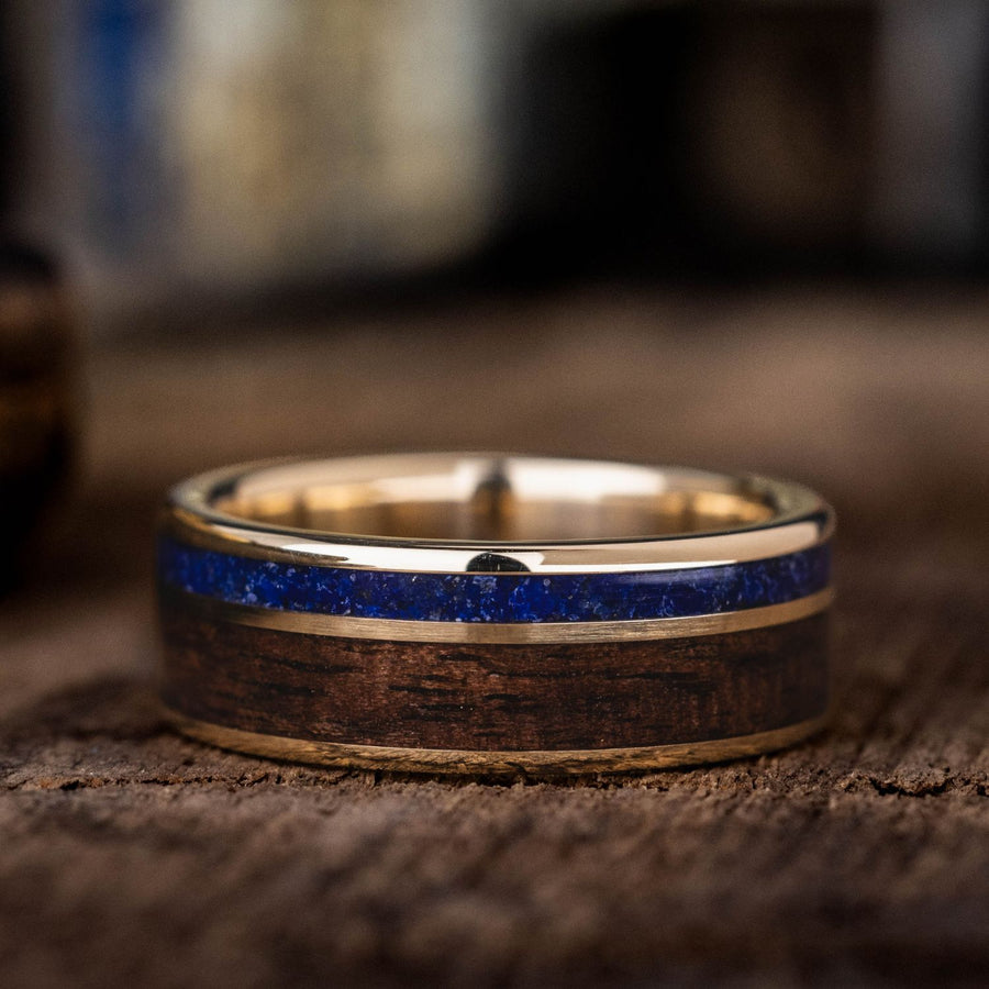 the-guide-mens-gold-wedding-band-lapis-lazuli-walnut-wood