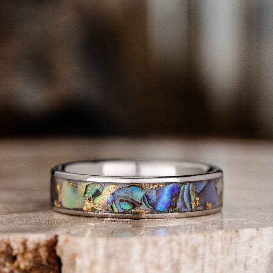the-isle-womens-solid-gold-ring-abalone-shell-gold-flakes