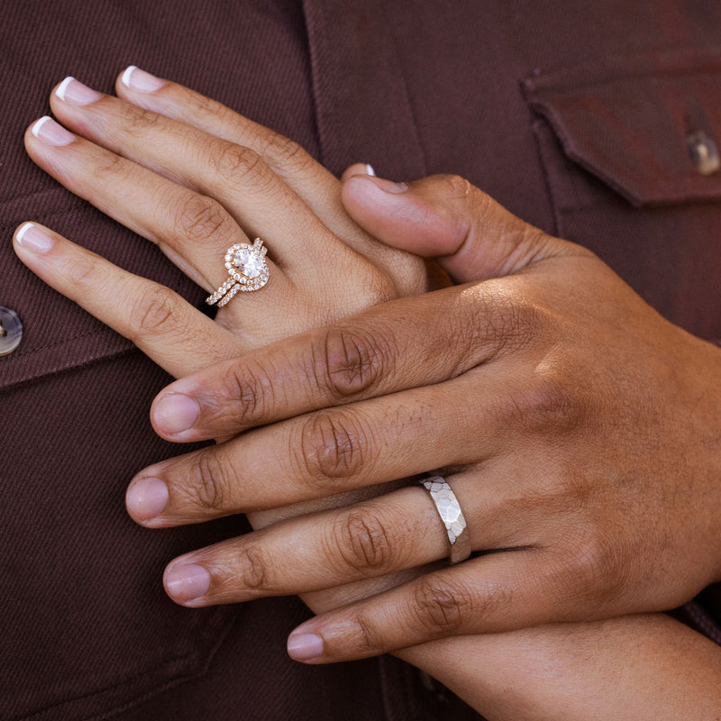 Oval Halo Diamond & Pavé 