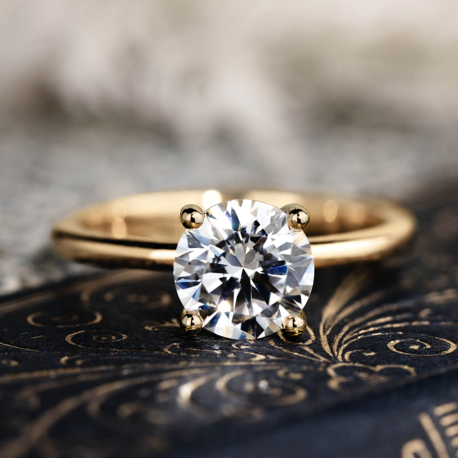 the-lora-round-solitaire-diamond-engagemnet-ring-brilliant-cut-nature-inspired-setting-yellow-gold