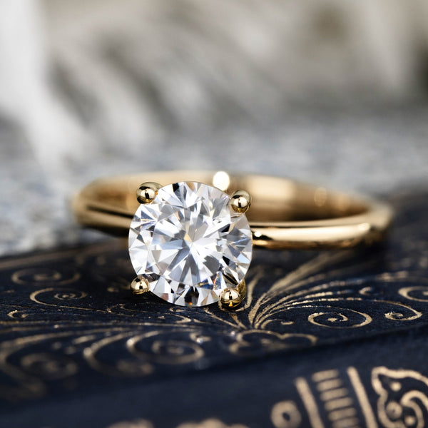 the-lora-round-solitaire-diamond-engagemnet-ring-brilliant-cut-nature-inspired-setting-yellow-gold