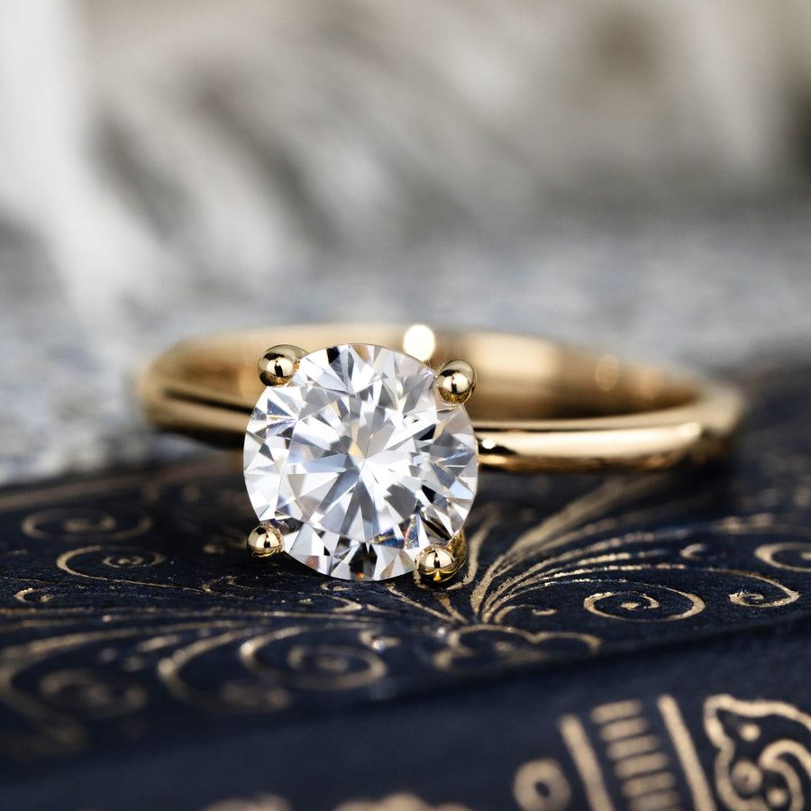 the-lora-round-solitaire-diamond-engagemnet-ring-brilliant-cut-nature-inspired-setting-yellow-gold