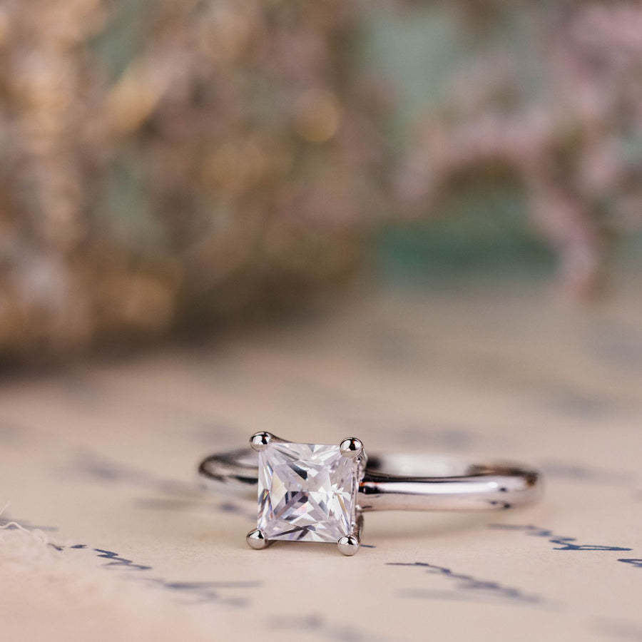 the-louisa-solitaire-princess-cut-diamond-engagement-ring