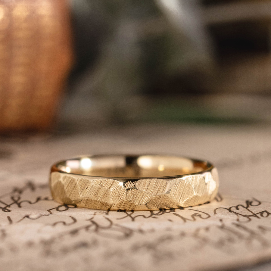 :: Shown in 4mm Wide | Yellow Gold