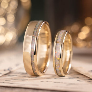 :: Shown in 8 & 4mm Wide | Yellow Gold