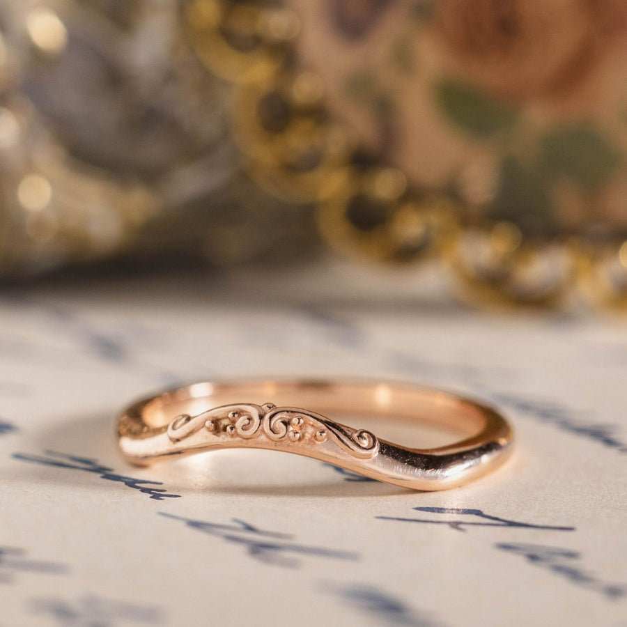 the-lynn-vintage-inspired-gold-contour-wedding-band-filigree-accents