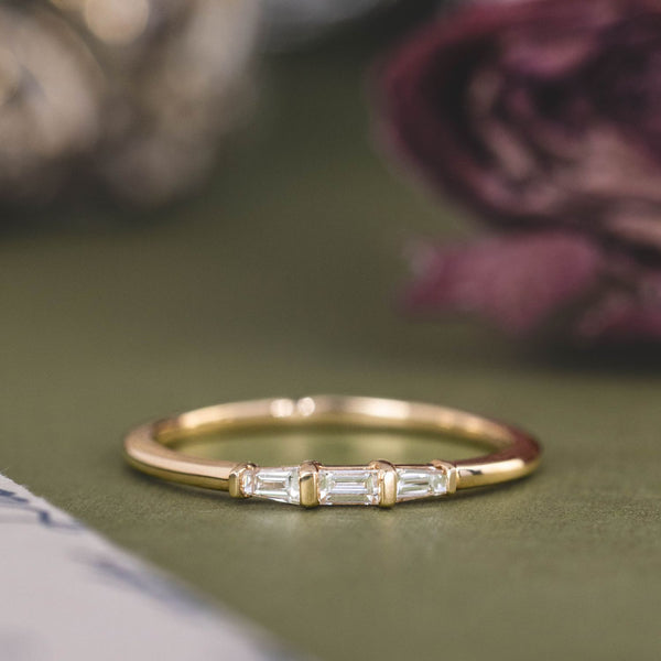 the-maribel-solid-gold-baguette-diamond-fashion-band