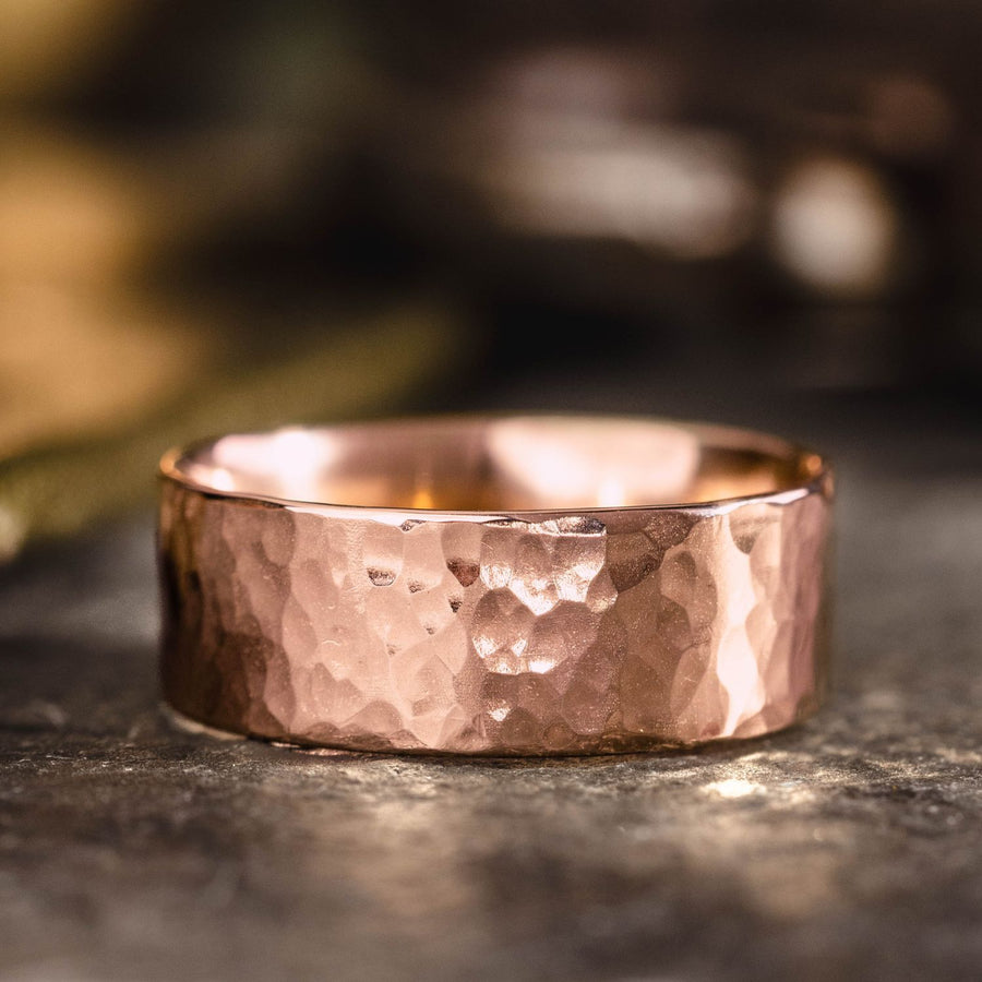 the-marsh-mens-hammered-rose-gold-wedding-band