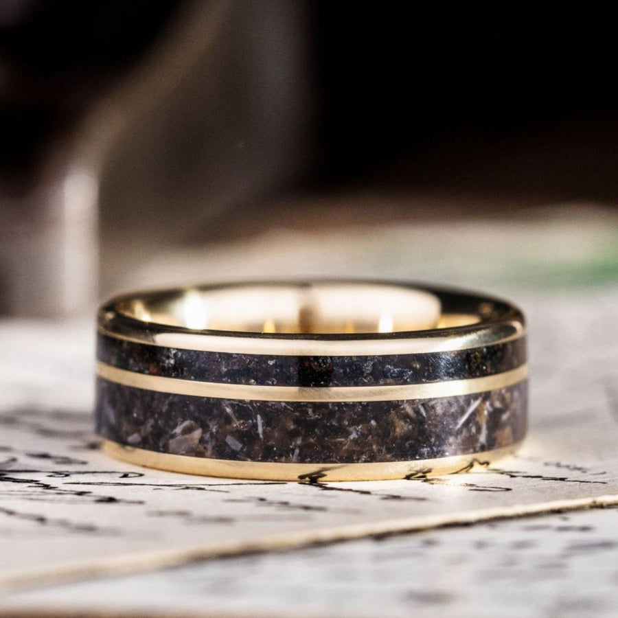the-origin-mens-gold-wedding-band-megalodon-tooth-black-volcanic-sand