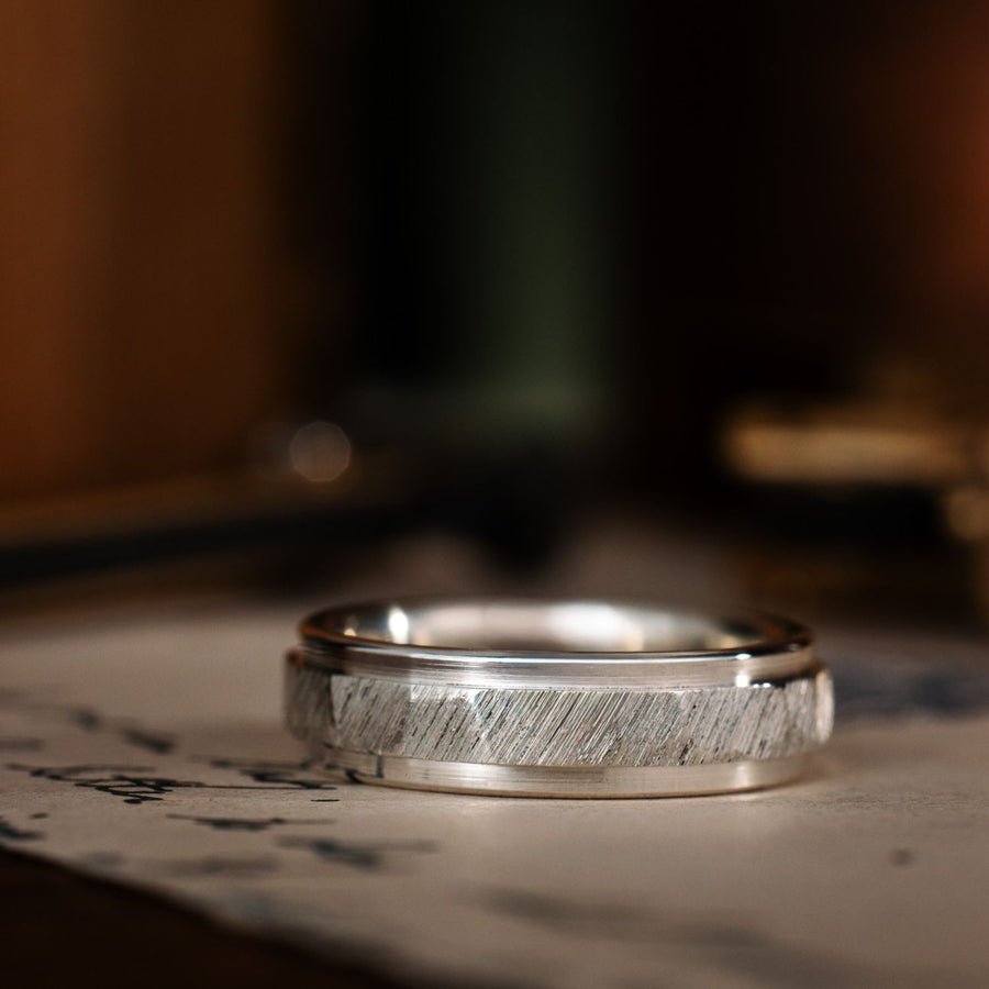the-orion-mens-faceted-silver-wedding-band