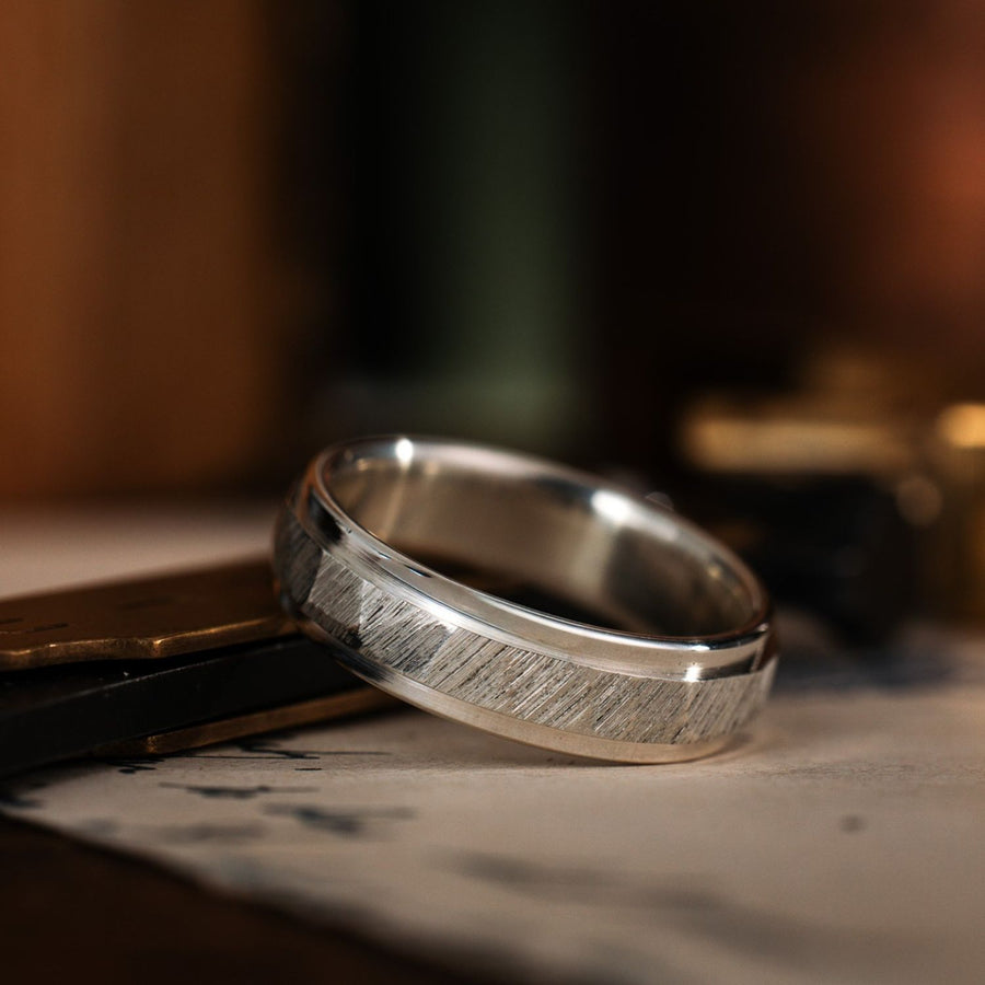 the-orion-mens-faceted-silver-wedding-band