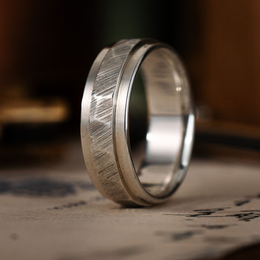 ::Shown in White Gold | 8mm. Actual product is 5mm