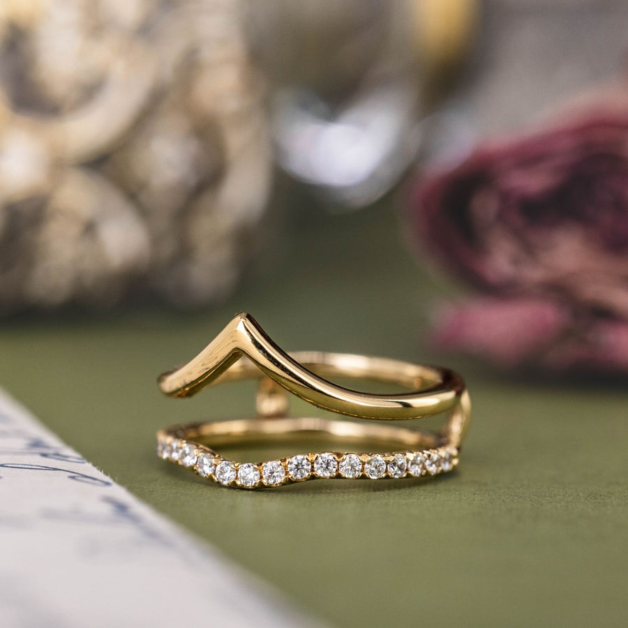 the-sabine-deep-v-shaped-diamond-pave-guard-band