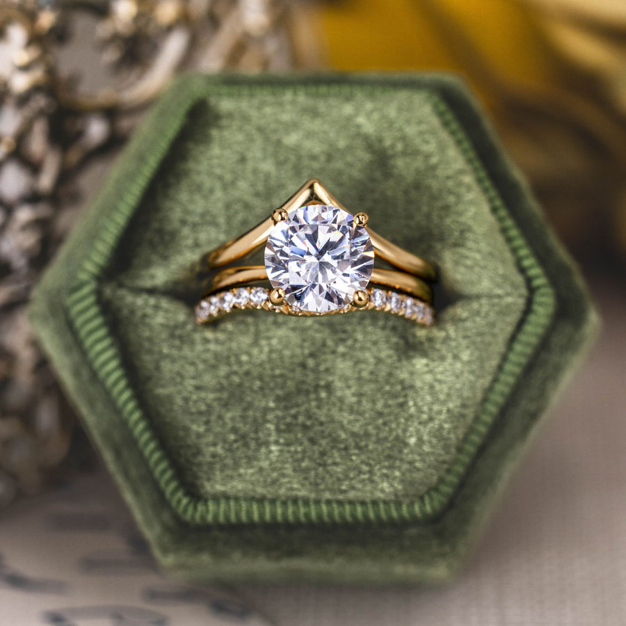 the-sabine-deep-v-shaped-diamond-pave-guard-band