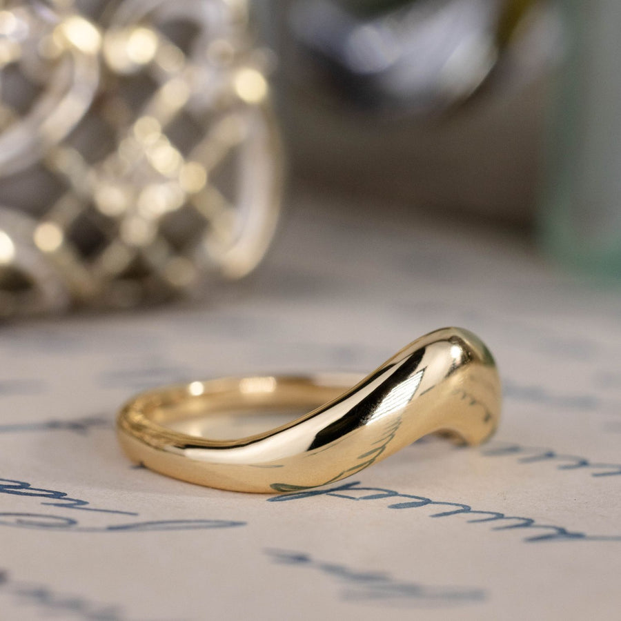 the-skye-solid-gold-thick-dome-contour-wedding-band