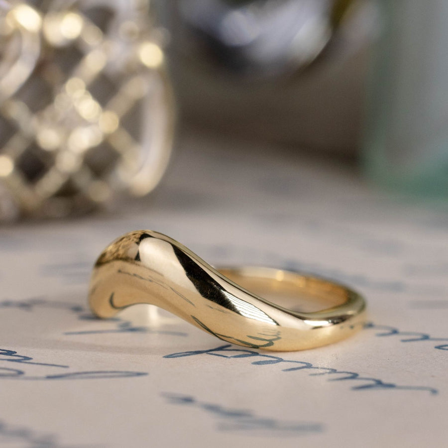 the-skye-solid-gold-thick-dome-contour-wedding-band