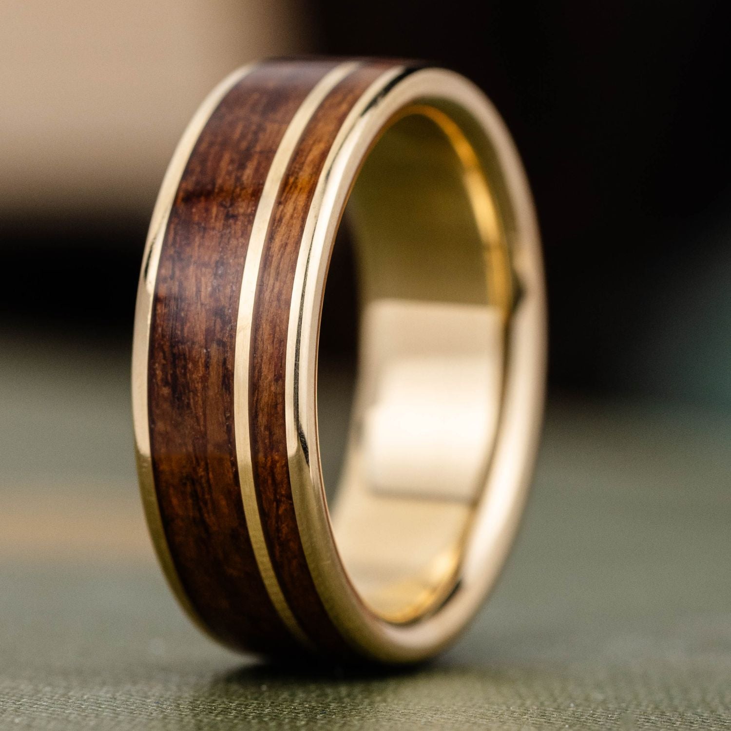 The USS North Carolina | Men's Gold Wedding Band with USS North Caroli ...