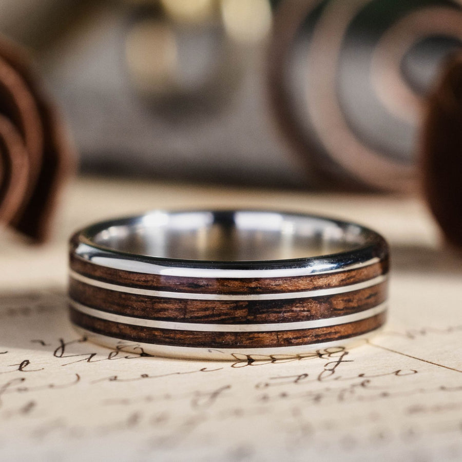 the-vanguard-mens-gold-wedding-band-rifle-stock-wood-inlays