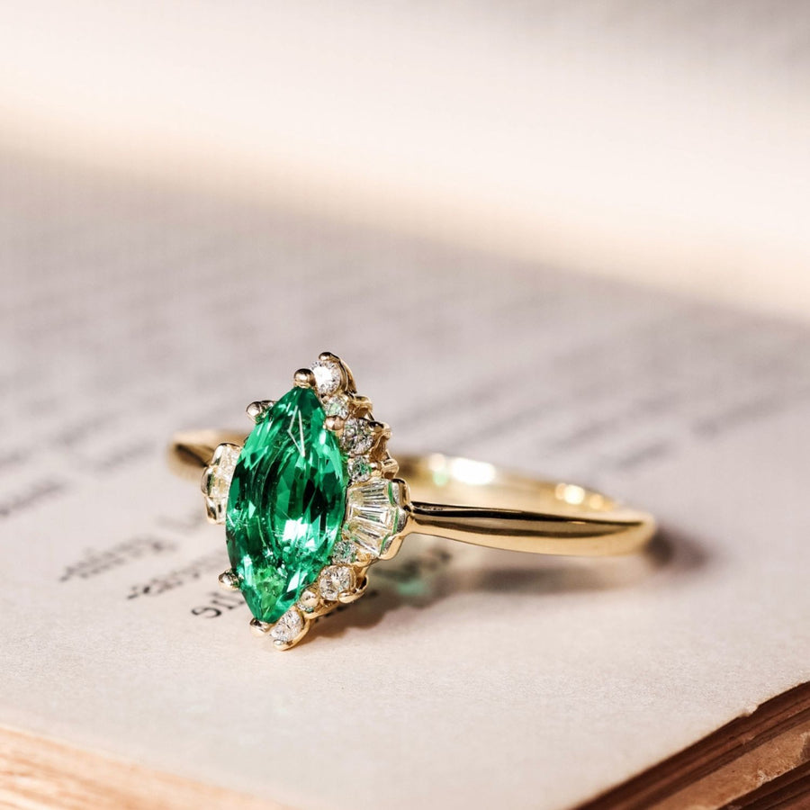 the-verdeline-green-emerald-marquise-engagement-ring-natural-diamond-semi-set-halo