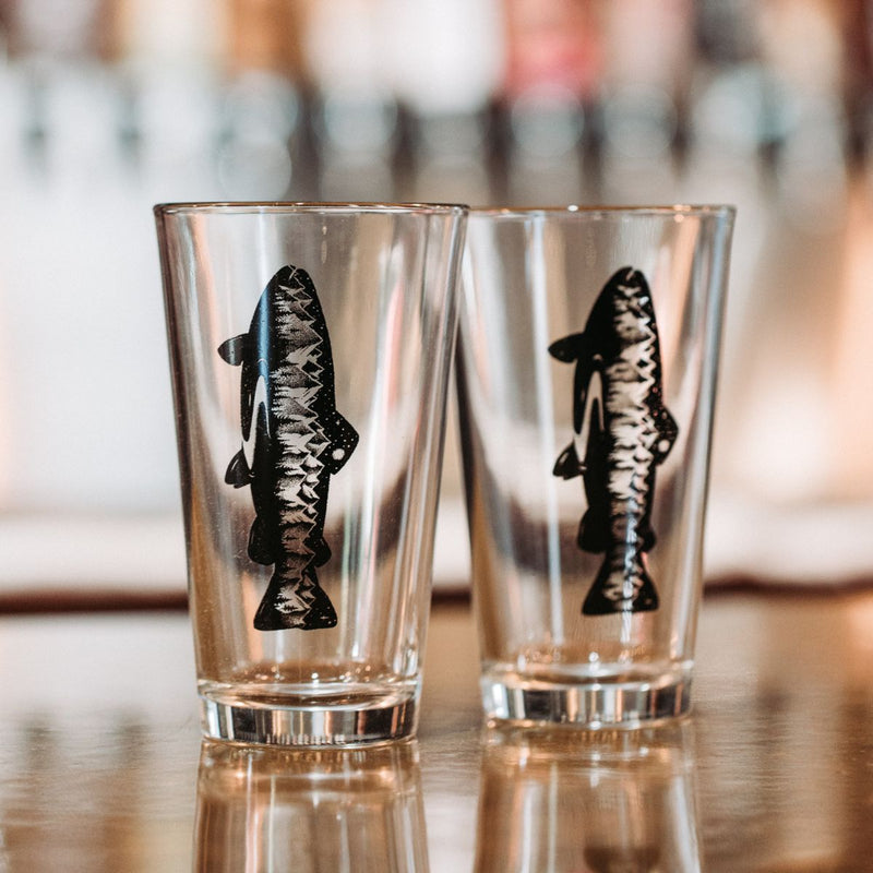 Black Lantern Beer Pint Glass Set - Mountain Trout – Rustic and Main