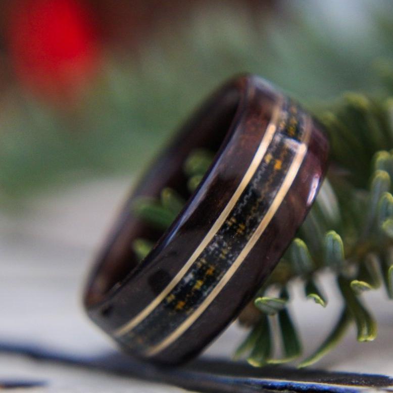 Rings - Celtic Tartan Wood Wedding Ring - Rosewood With Center Tartan & Dual Gold Inlays